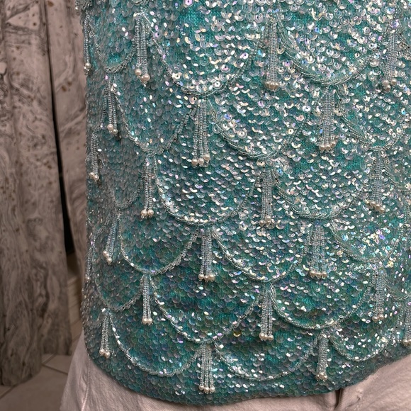 Vintage Cardell Incredible sequin and beaded tank 🤩 - Picture 2 of 10
